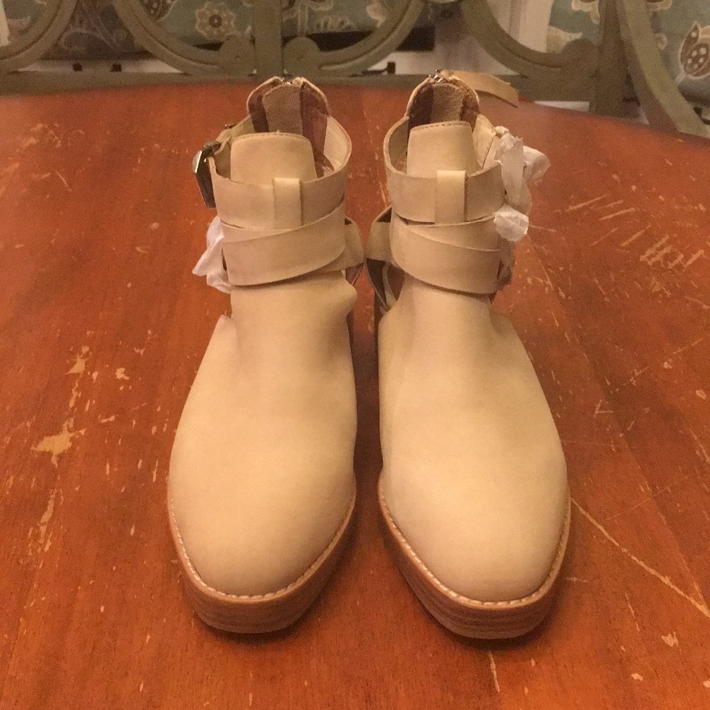 Jeffery Campbell Barren Wedge Boot sz 8